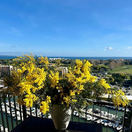 Cannes Marina Appart Hotel Mandelieu Bagian luar foto