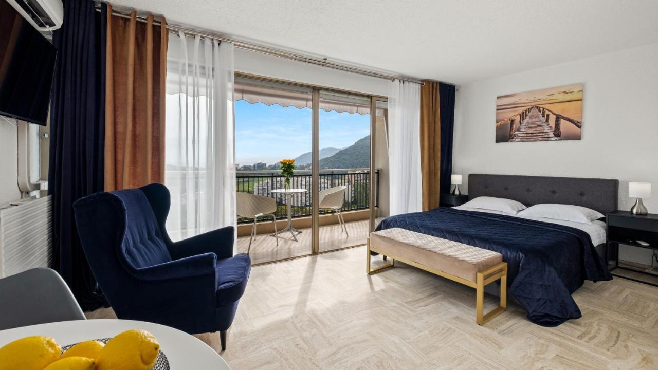 Cannes Marina Appart Hotel Mandelieu Bagian luar foto