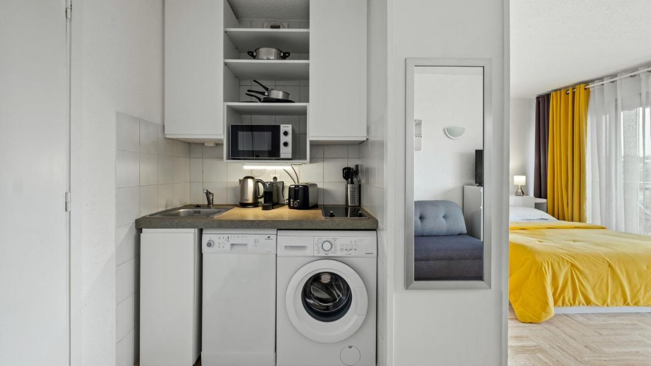 Cannes Marina Appart Hotel Mandelieu Bagian luar foto