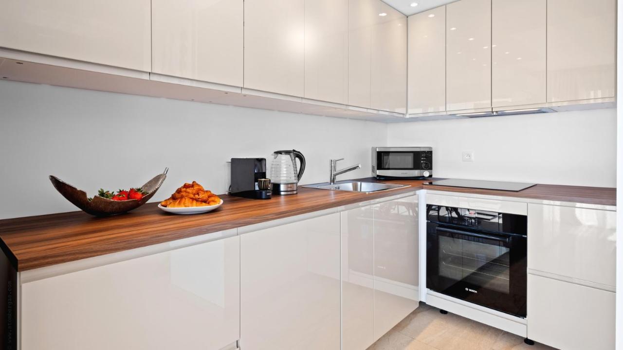Cannes Marina Appart Hotel Mandelieu Bagian luar foto