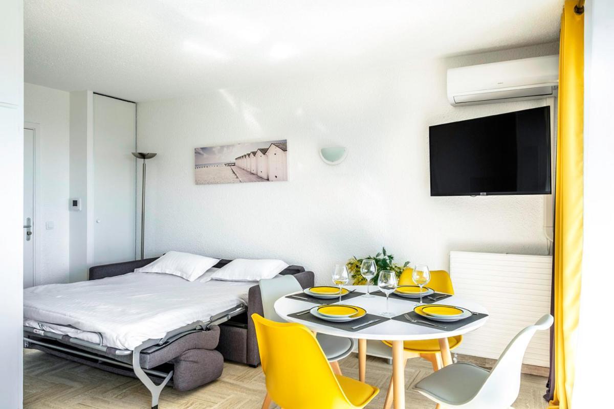 Cannes Marina Appart Hotel Mandelieu Bagian luar foto