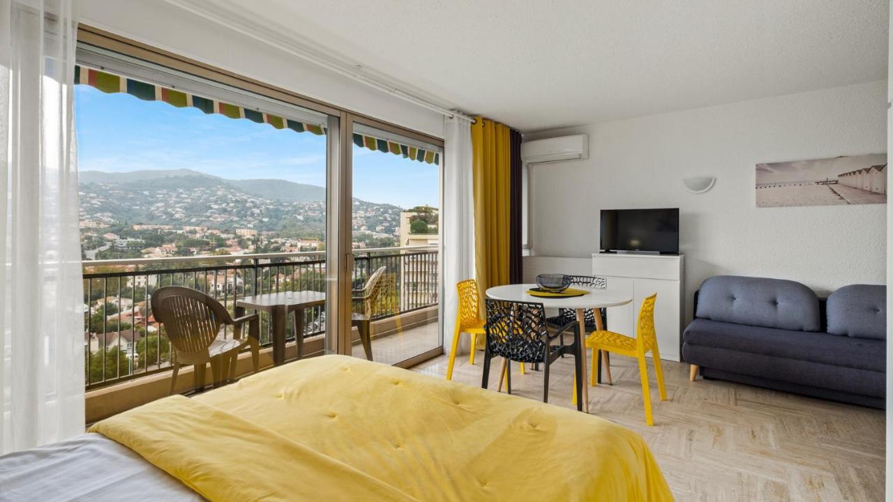 Cannes Marina Appart Hotel Mandelieu Bagian luar foto