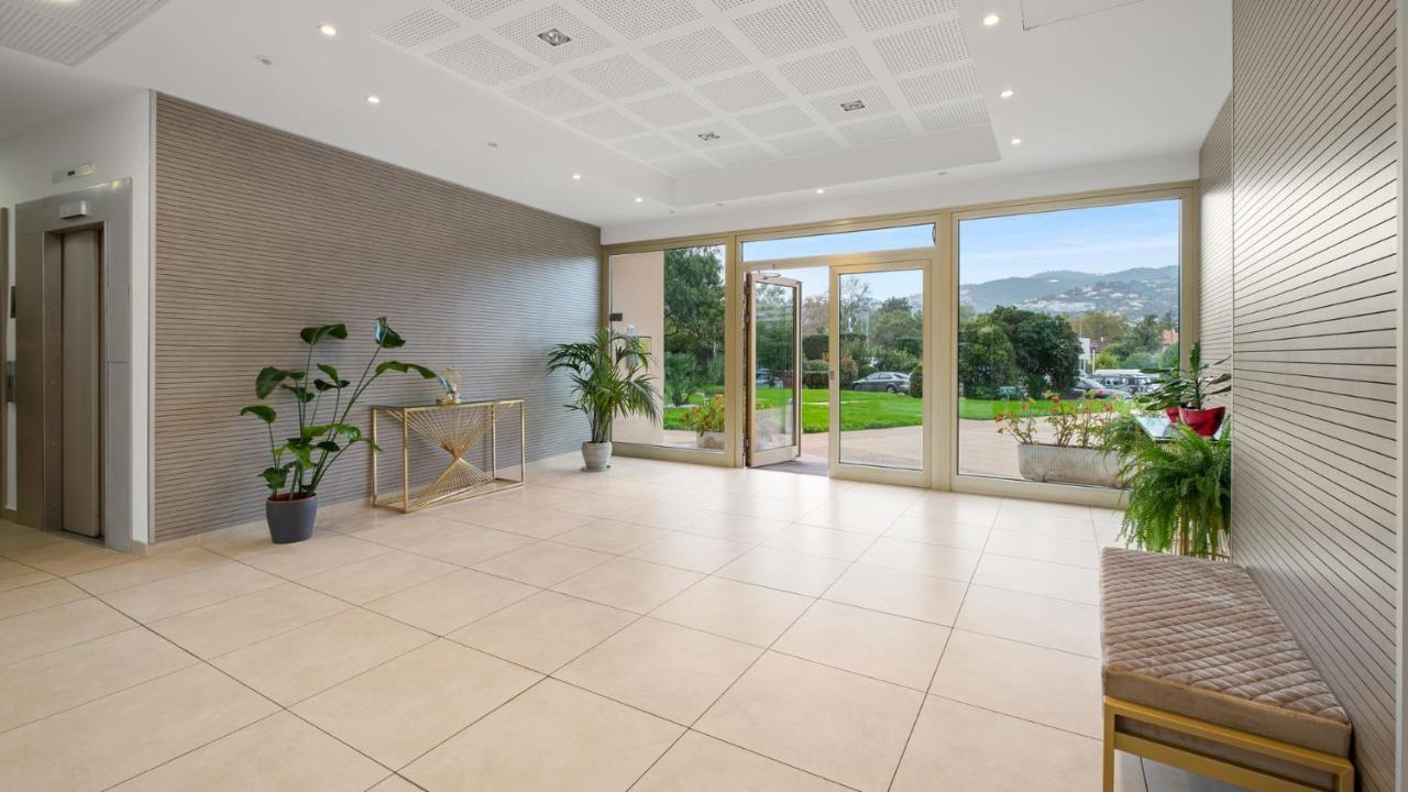 Cannes Marina Appart Hotel Mandelieu Bagian luar foto