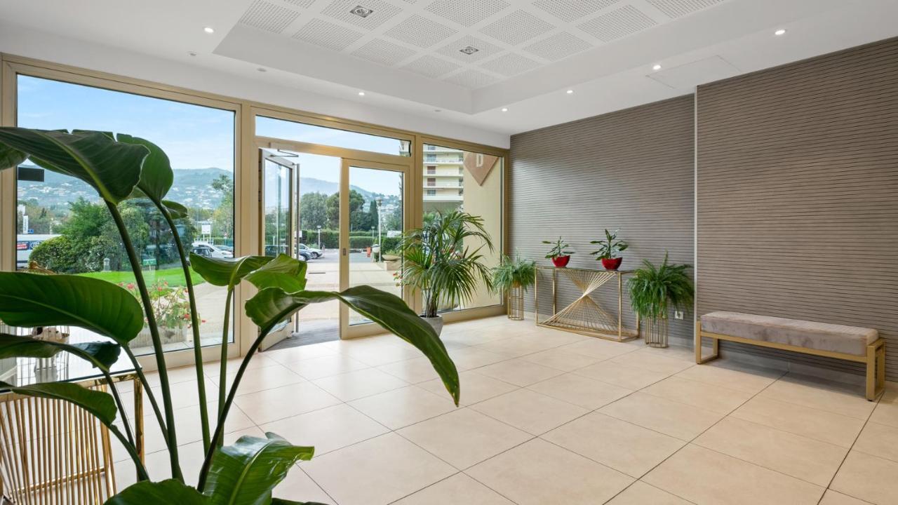 Cannes Marina Appart Hotel Mandelieu Bagian luar foto