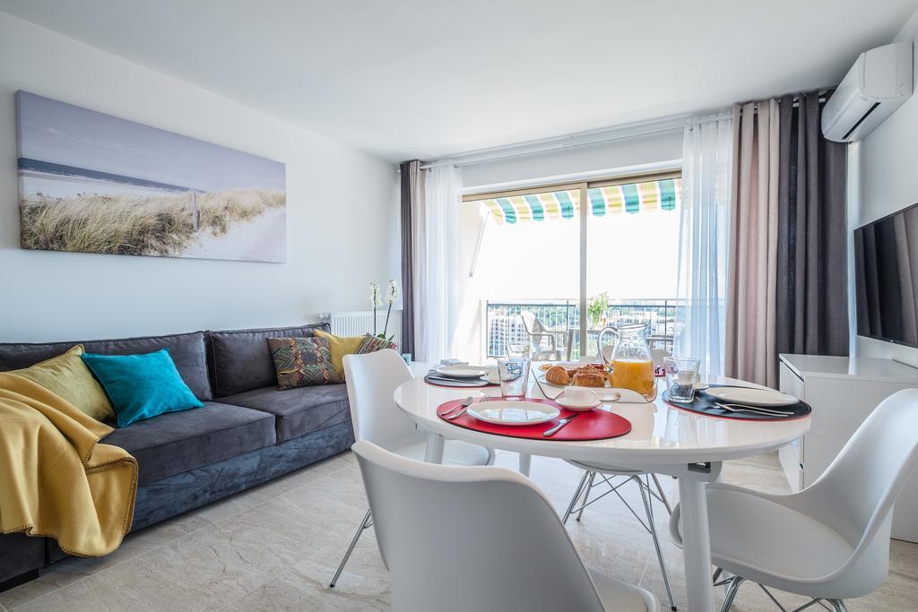 Cannes Marina Appart Hotel Mandelieu Bagian luar foto