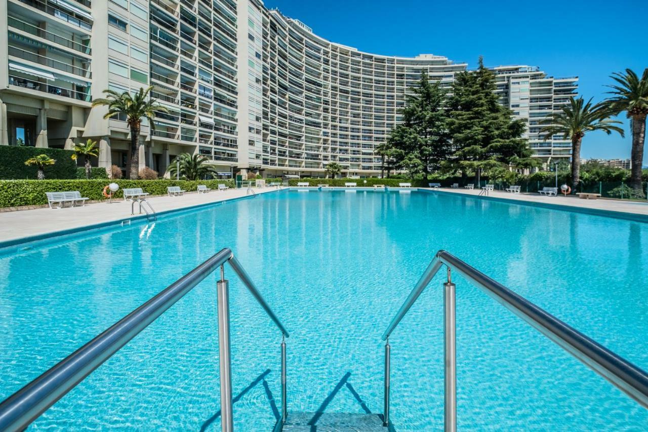 Cannes Marina Appart Hotel Mandelieu Bagian luar foto
