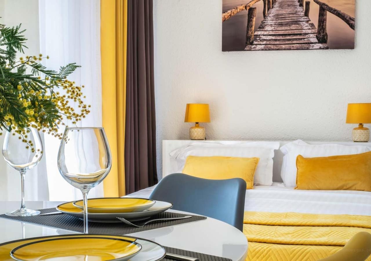 Cannes Marina Appart Hotel Mandelieu Bagian luar foto